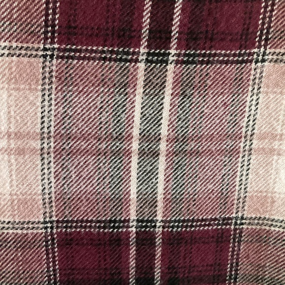 Burgundy Flannel By American Eagle - Picture 7 of 7